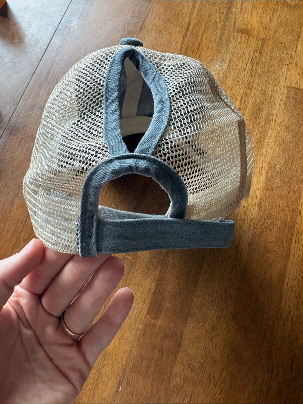 Basic gray/tan hat - Picture 3 of 4